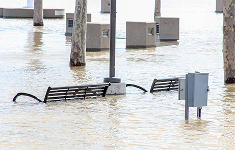 Auch betroffen Hochwasser Gebiet führen wir Hochwasserreinigung aus